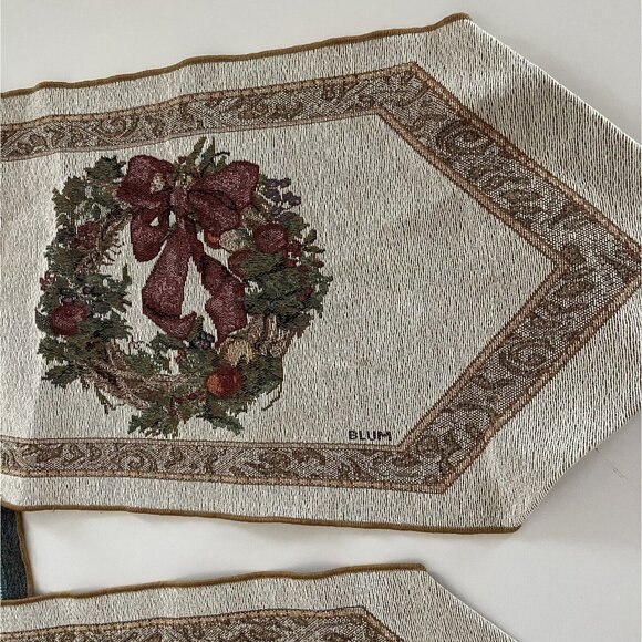 Christmas Wreath Tapestry Table Runner Cheri Blum Gold Tassels USA Made 72" x 13 - Picture 7 of 15